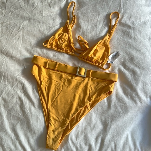 Weworewhat Cooper Bow top and Emily bottom in Marigold - Picture 4 of 7